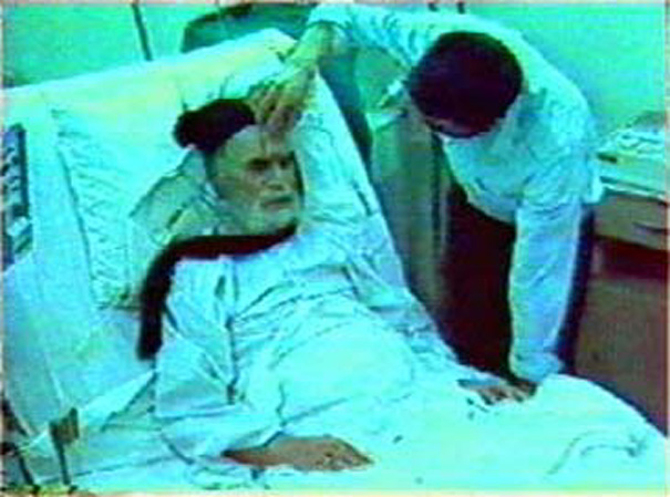 امام در بیمارستان -8