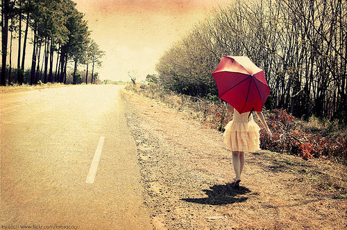 http://s2.picofile.com/file/7916427090/umbrella_igalrey.jpg