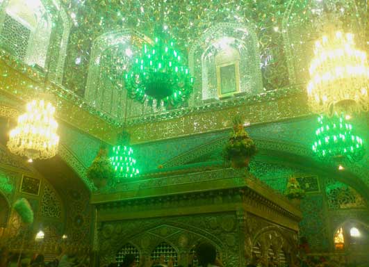 داخل حرم امام رضا-روزهای بارانی