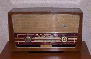 رادیو کوچک قدیمی