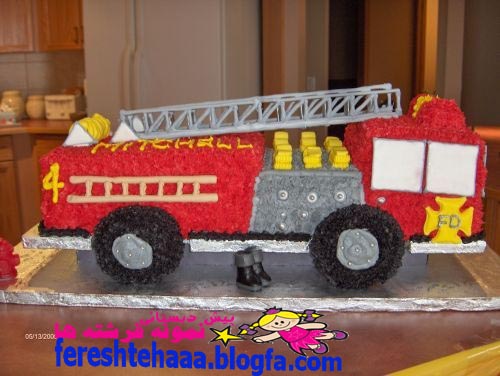 http://s2.picofile.com/file/7953177739/525x525px_LL_a7b3bbe4_3d_firetruck_cake_mitchell_s_4_th_birthday_189.jpg