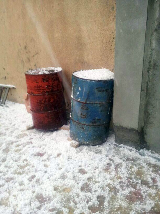 http://s2.picofile.com/file/8100392768/tagarg_khonj_1.jpg