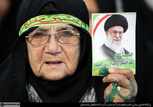 http://s2.picofile.com/file/8101405050/agha_54.jpg