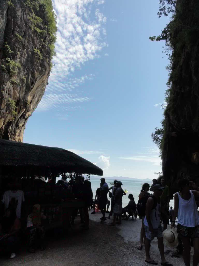 http://s2.picofile.com/file/8261786426/567.jpg