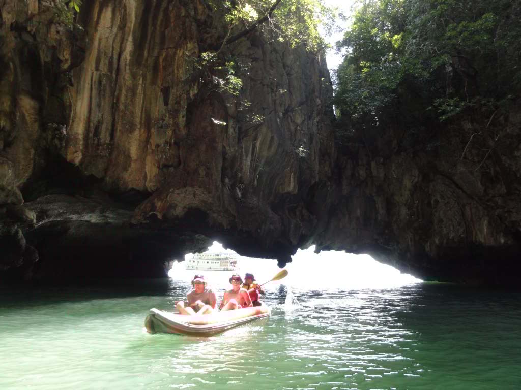 http://s2.picofile.com/file/8261786676/644.jpg