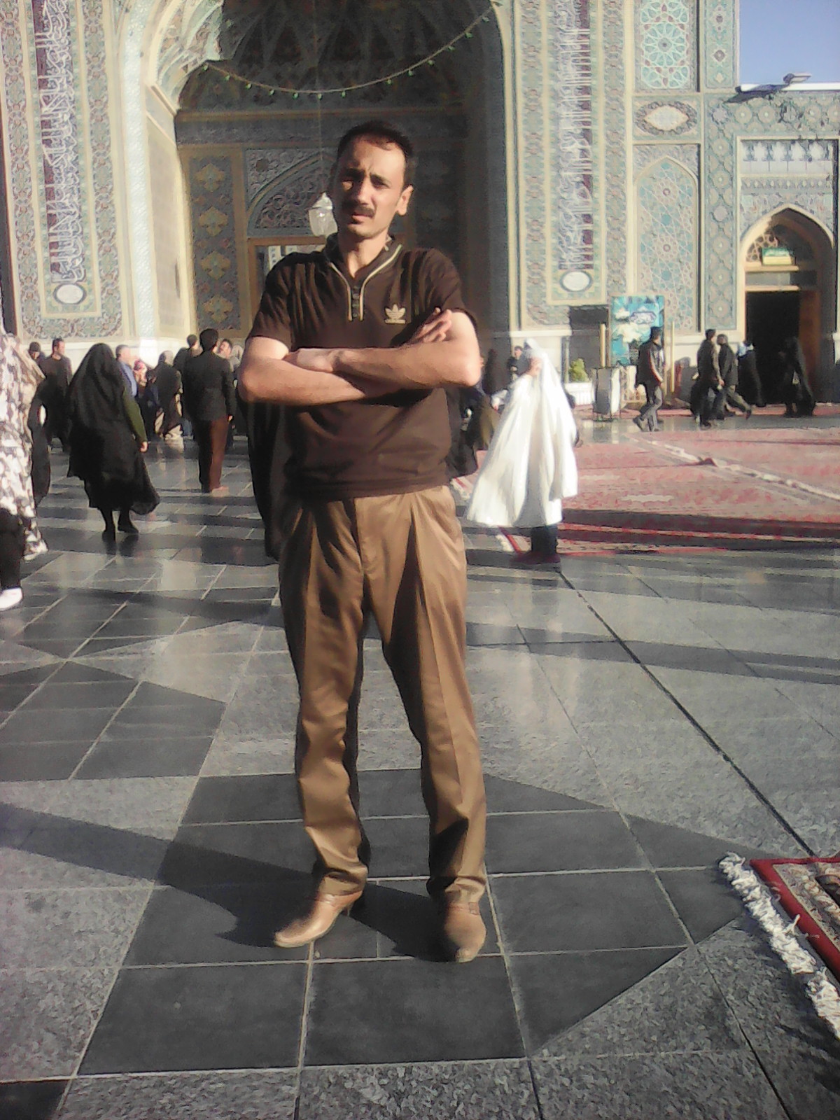 http://s2.picofile.com/file/8262488876/IMG_20100101_205_935.jpg