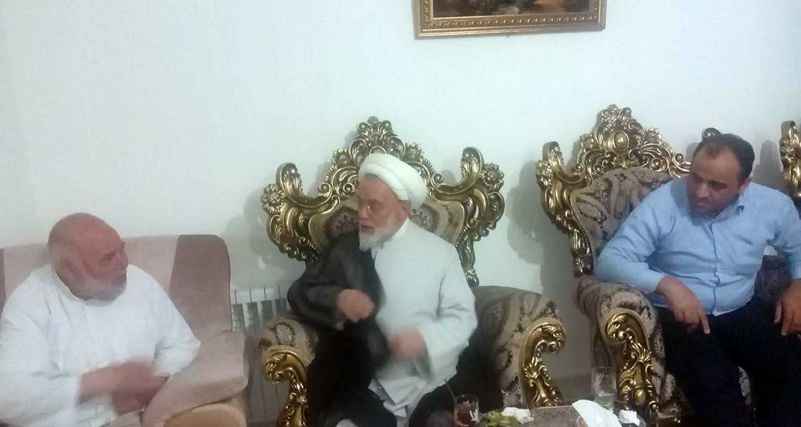 آیت الله دکترهاشم زاده هریسی باحضور در منزل حجت الاسلام والمسلمین حاج شیخ جواد نوری سرایی از اساتید حوزه علمیه آستان مقدس حضرت عبدالعظیم حسنی(ع) با وی دیدار و گفتگو کرد.