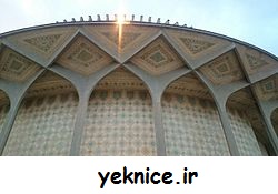 تئاتر شهر استان تهران با الهام از کدام بنای تاریخی ساخته شده است ؟