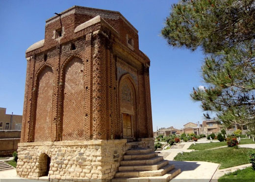 گنبد سرخ
