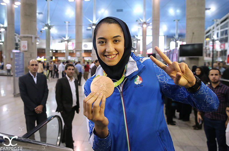 کیمیا علیزاده در بازگشت از المپیک برزیل