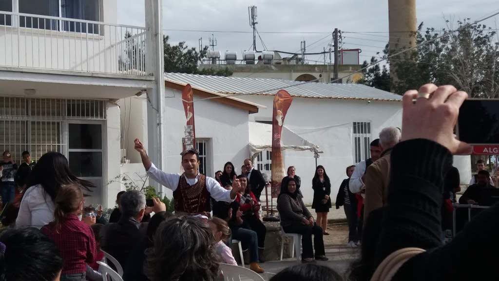 http://s2.picofile.com/file/8285361118/20160319_164929.jpg