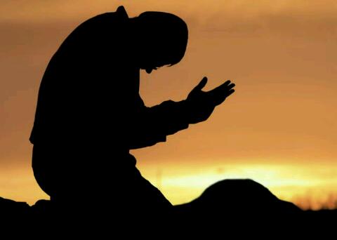  نماز خواندن