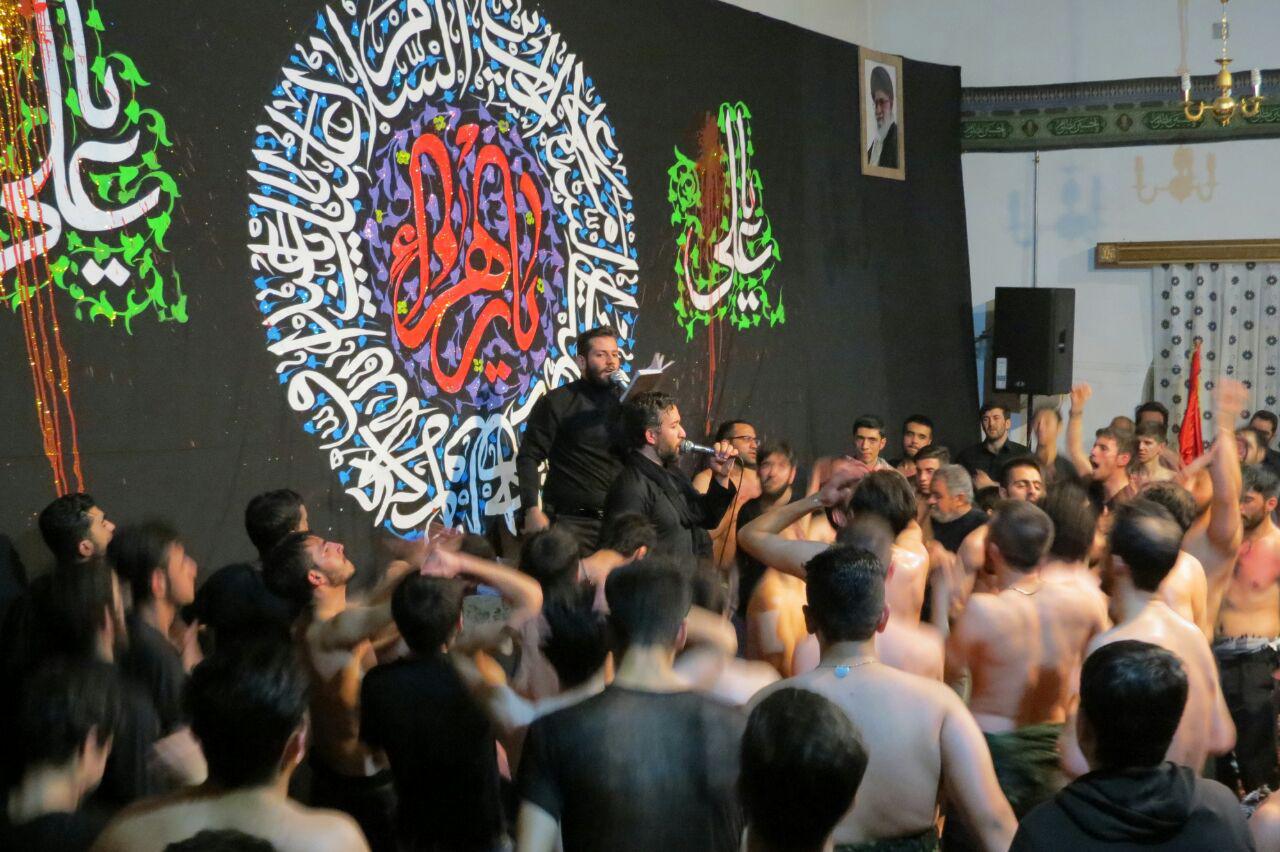 تصاویر مربوط به جلسه ایام فاطمیه 95 کربلایی قادر خدایی(بیت الاحزان حسین ابن علی مراغه)