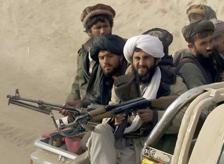 طالبان در افغانستان درخت می‌کارند و انسان درو می‌کنند