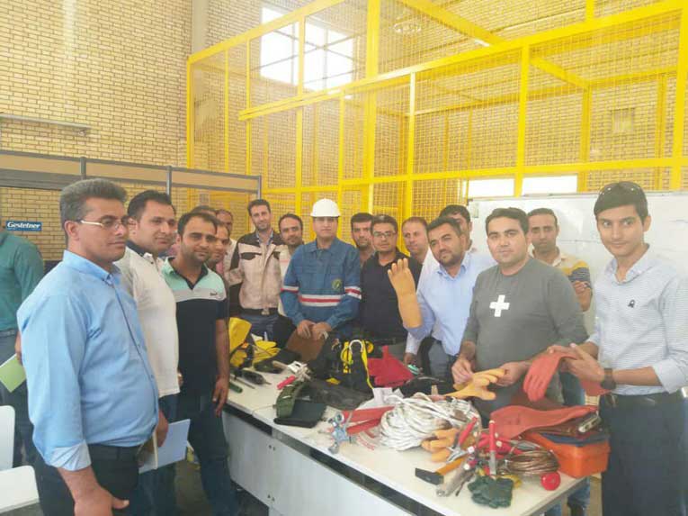 تجهیزات ایمنی برق