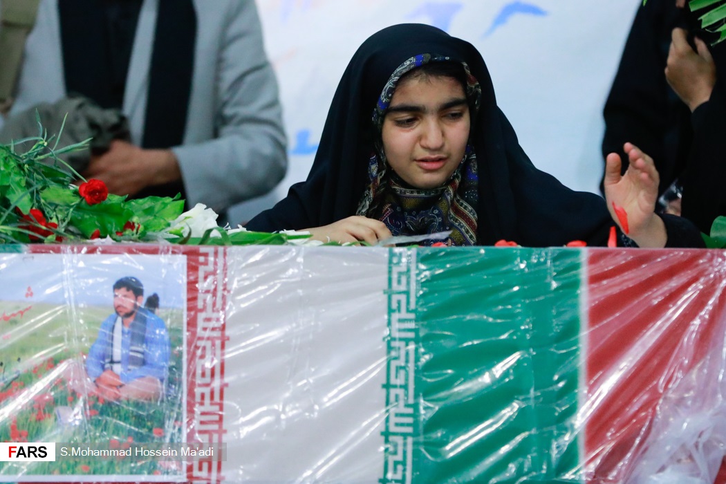 مراسم وداع با شهید «محمود توکلی»، فرمانده گروه تفحص لشکر امام حسین (ع) و جانشین قرارگاه تفحص شهدا در کردستان عراق شامگاه پنجشنبه 11 مهرماه 1398 در گلستان شهدای اصفهان برگزار شد. شهید توکلی روز چهارشنبه 10 مهرماه 1398 در در منطقه عملیاتی پنجوین عراق بر اثر انفجار مین به درجه رفیع شهادت نائل شد.